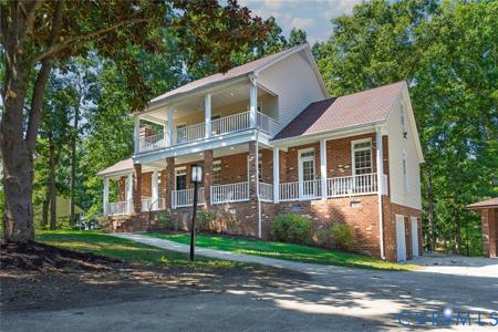 20218 Oak River Court