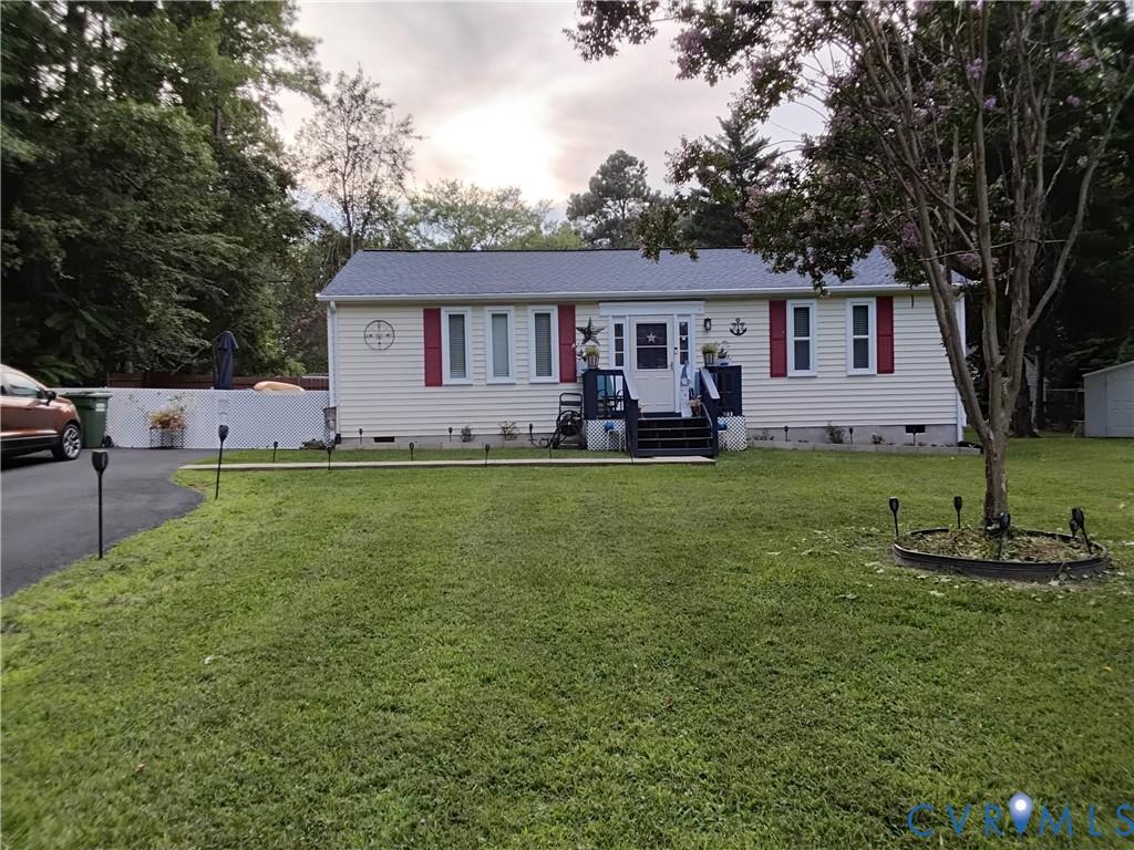 Image 1: WELCOME TO YOUR HOME IN LAKE CAROLINE