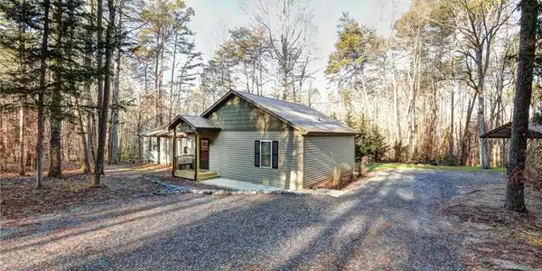 25 Poplar Pass