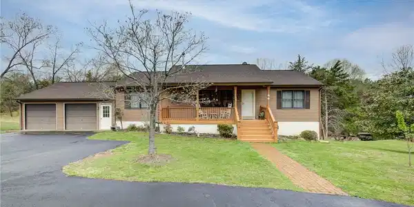 123 Mulberry Meadow