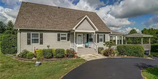 145 Old Farm Hollow