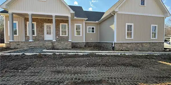 35 Noah's Landing Drive