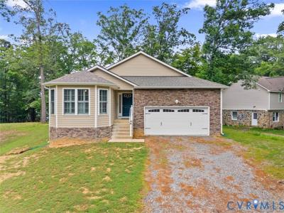 44 Lake Caroline Drive
