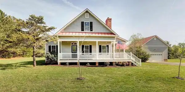 88 Lake Forest Drive