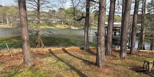 275 Waters Edge