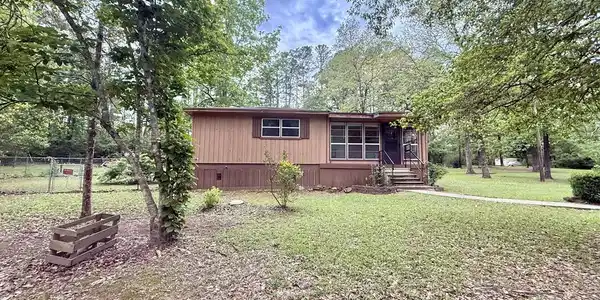 672 Midlake Drive N