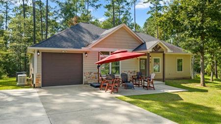 194 Brook Lane
