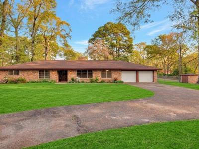 407 Earl Shofner Road