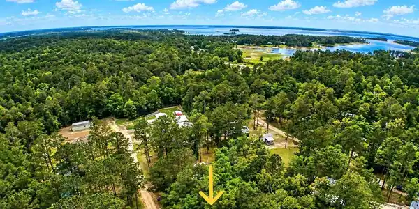 122 Robin Drive