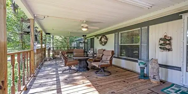 369 Mulberry Lane