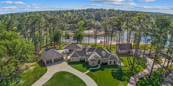 203 Riverbirch