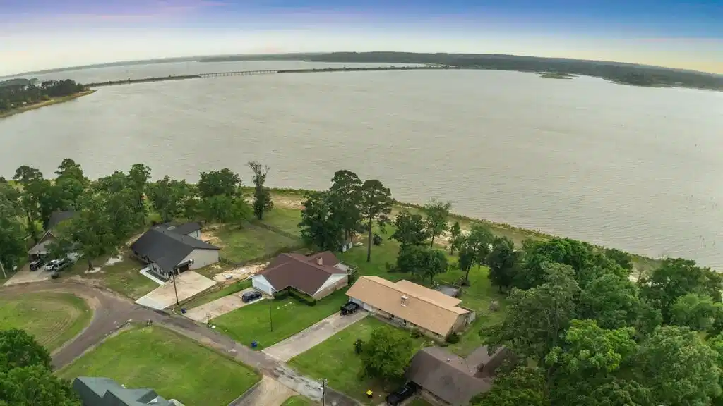 Image 1: Main View