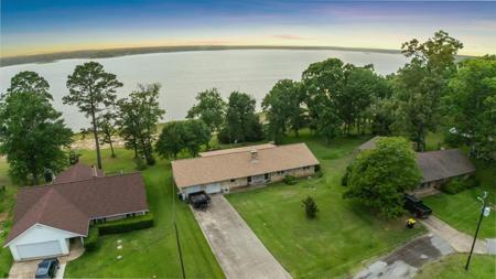 501 Lakeshore Drive