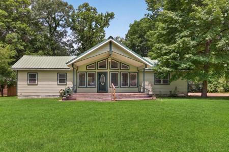 282 Holly Bay Circle