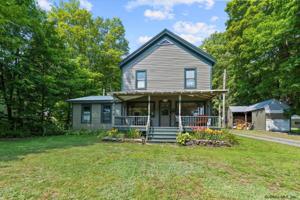 4635 LAKESHORE Drive