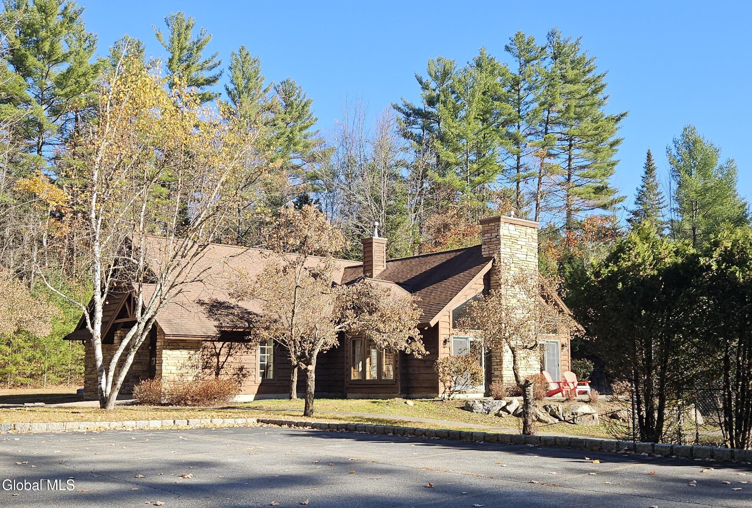 Image 3: Club House Picture