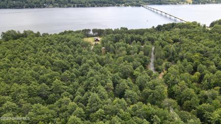 3 Adk Acres prvt. Road