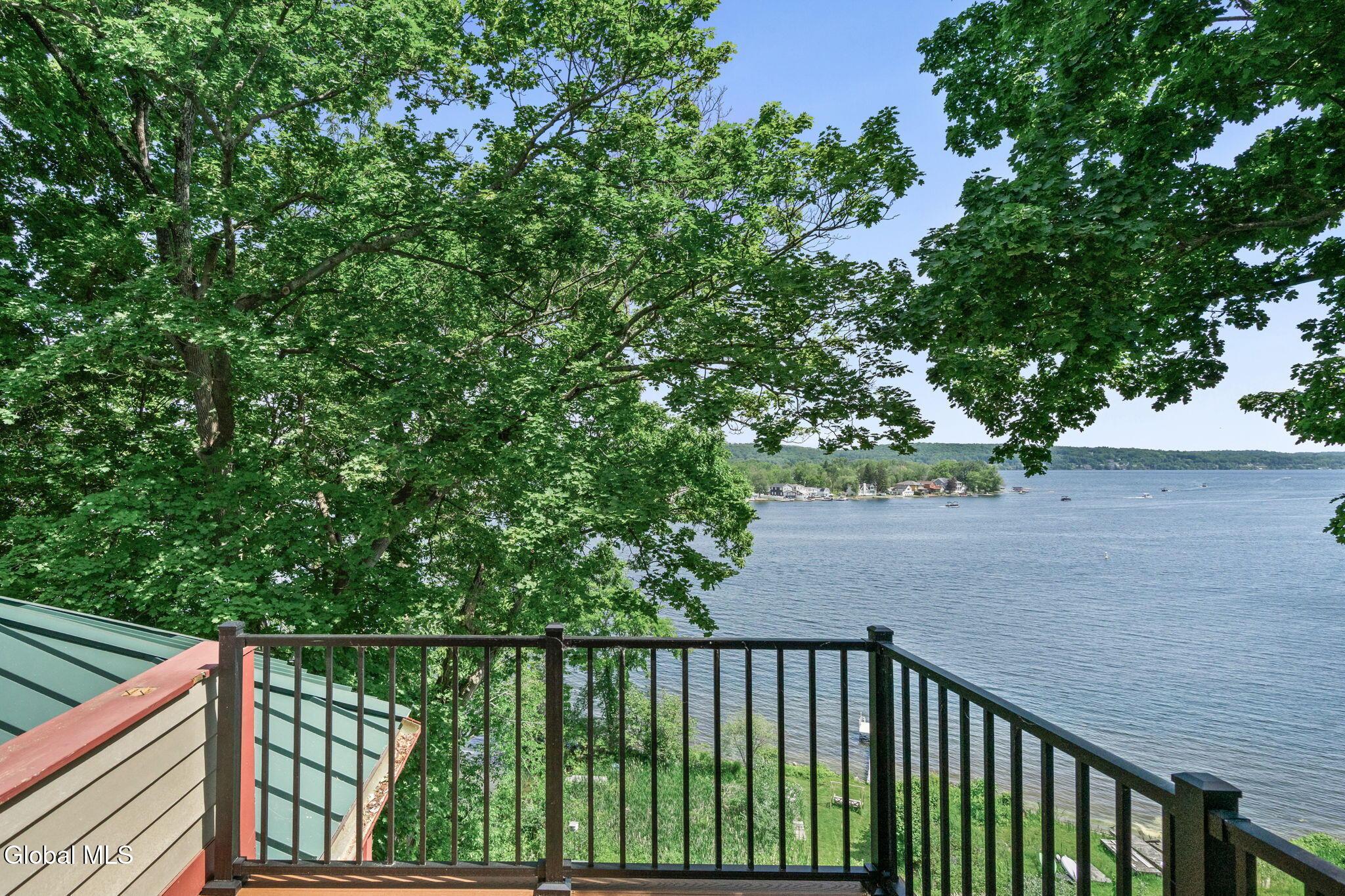 Image 4: 2-web-or-mls-674-crescent-ave