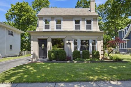 11 Freeman Road