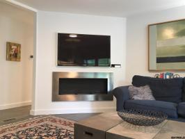 8 SARAZEN ST
