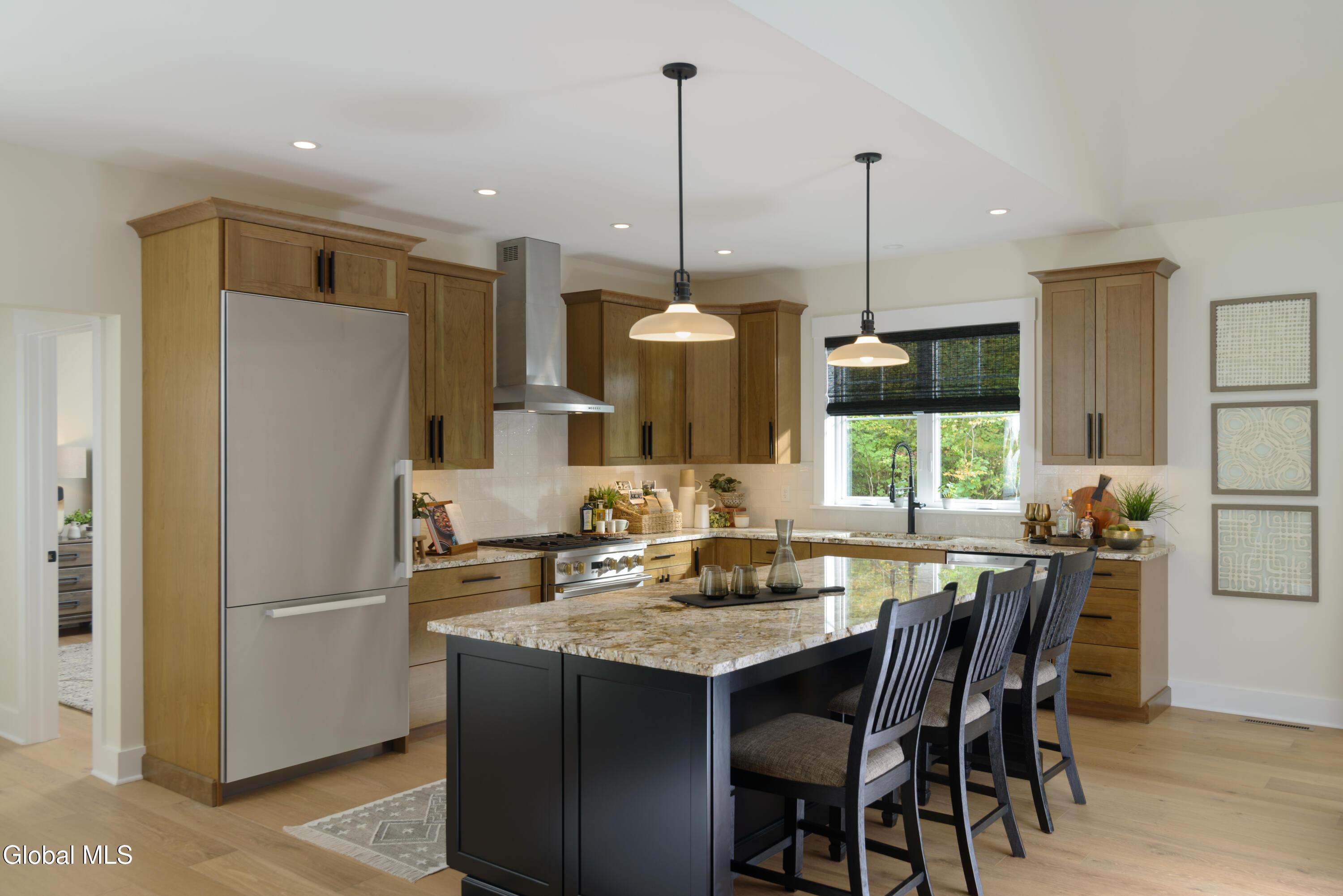 Image 2: kitchen- 10 Campbell