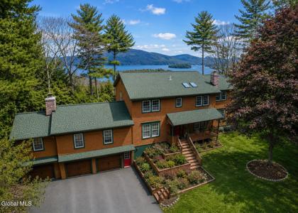 35 Woodland Ridge