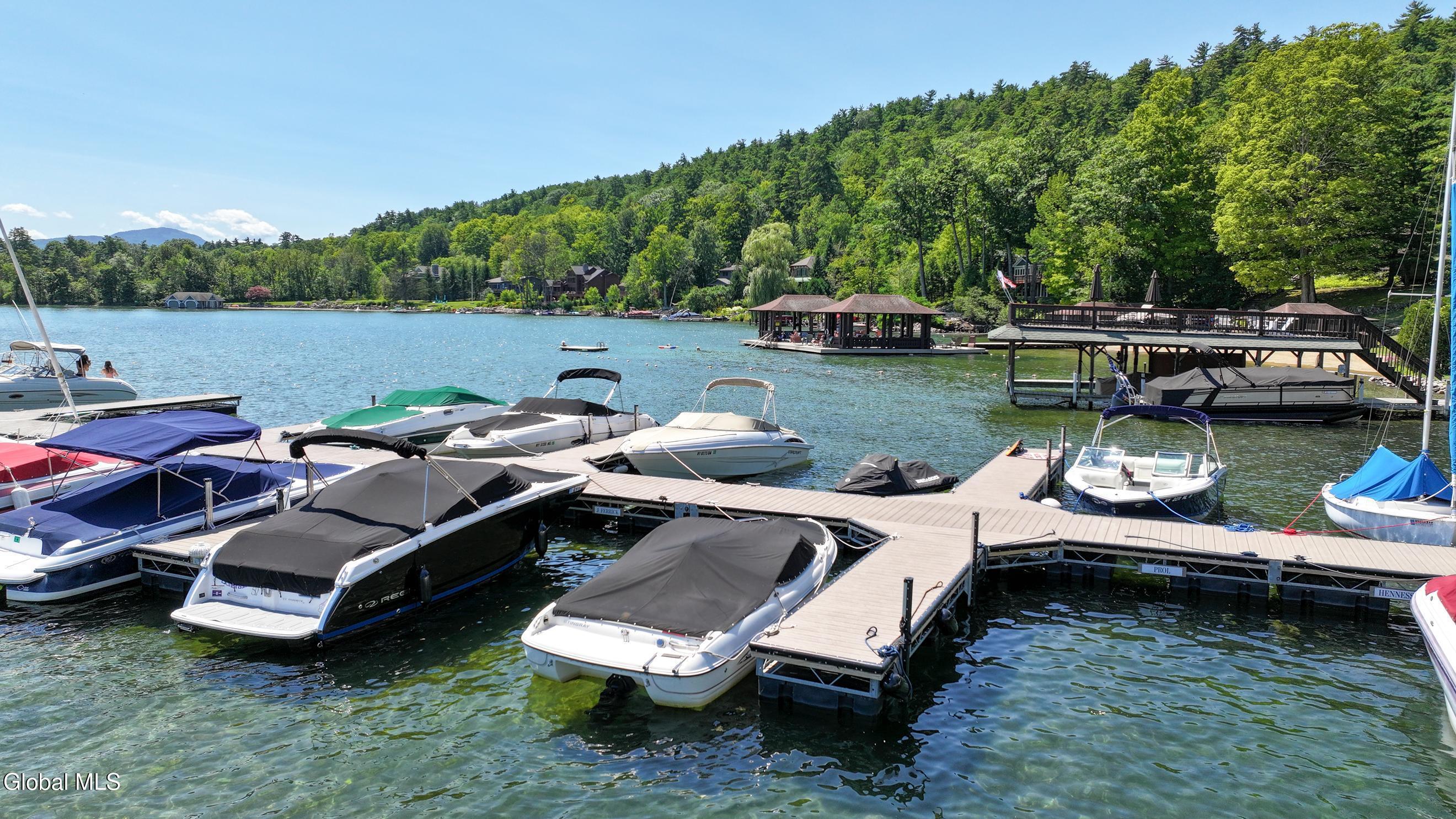 Image 2: Deeded Dock Space
