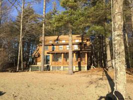 15 SAND POINT WAY
