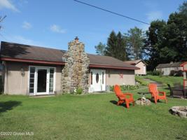 661 East Lake Rd Road E