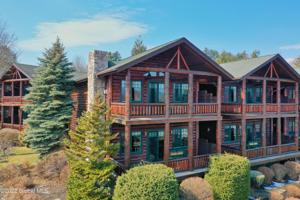 3210 Lake Shore Dr Drive