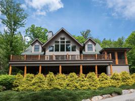 15 HILLSIDE DR