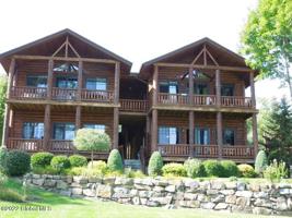 3210 Lake Shore DR