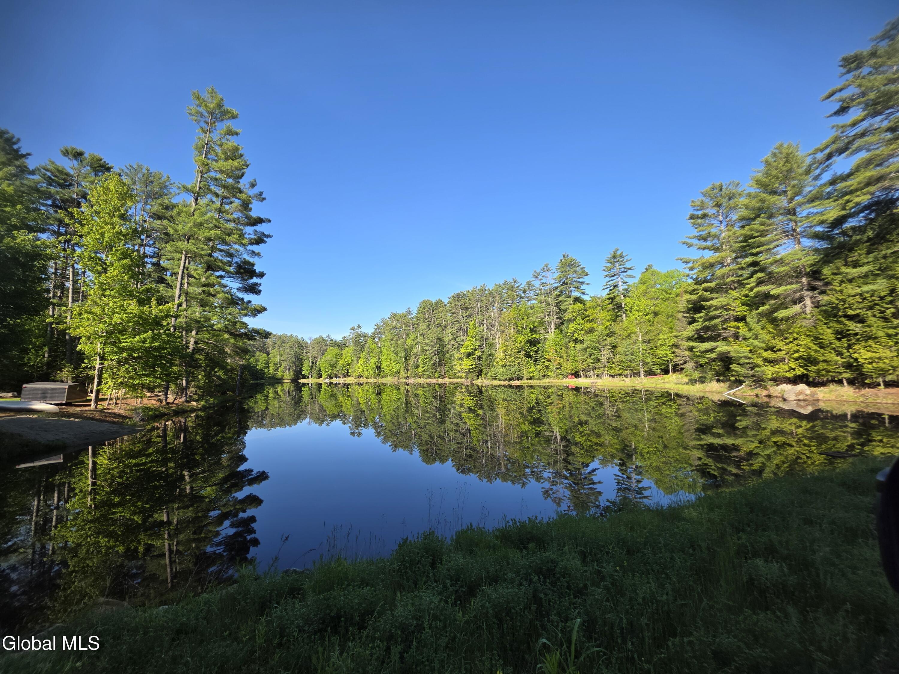 Image 2: Lot 5