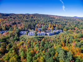 10 JUNIPER HILL DR