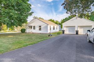28 Buell Avenue