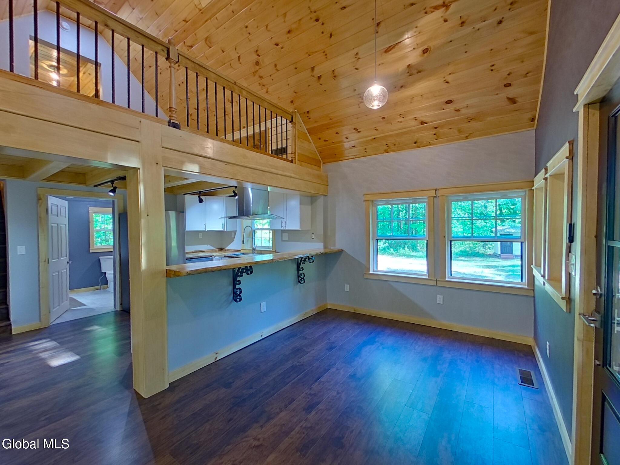 Image 2: Dining Area