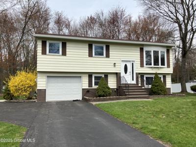 12 Mcintosh Lane
