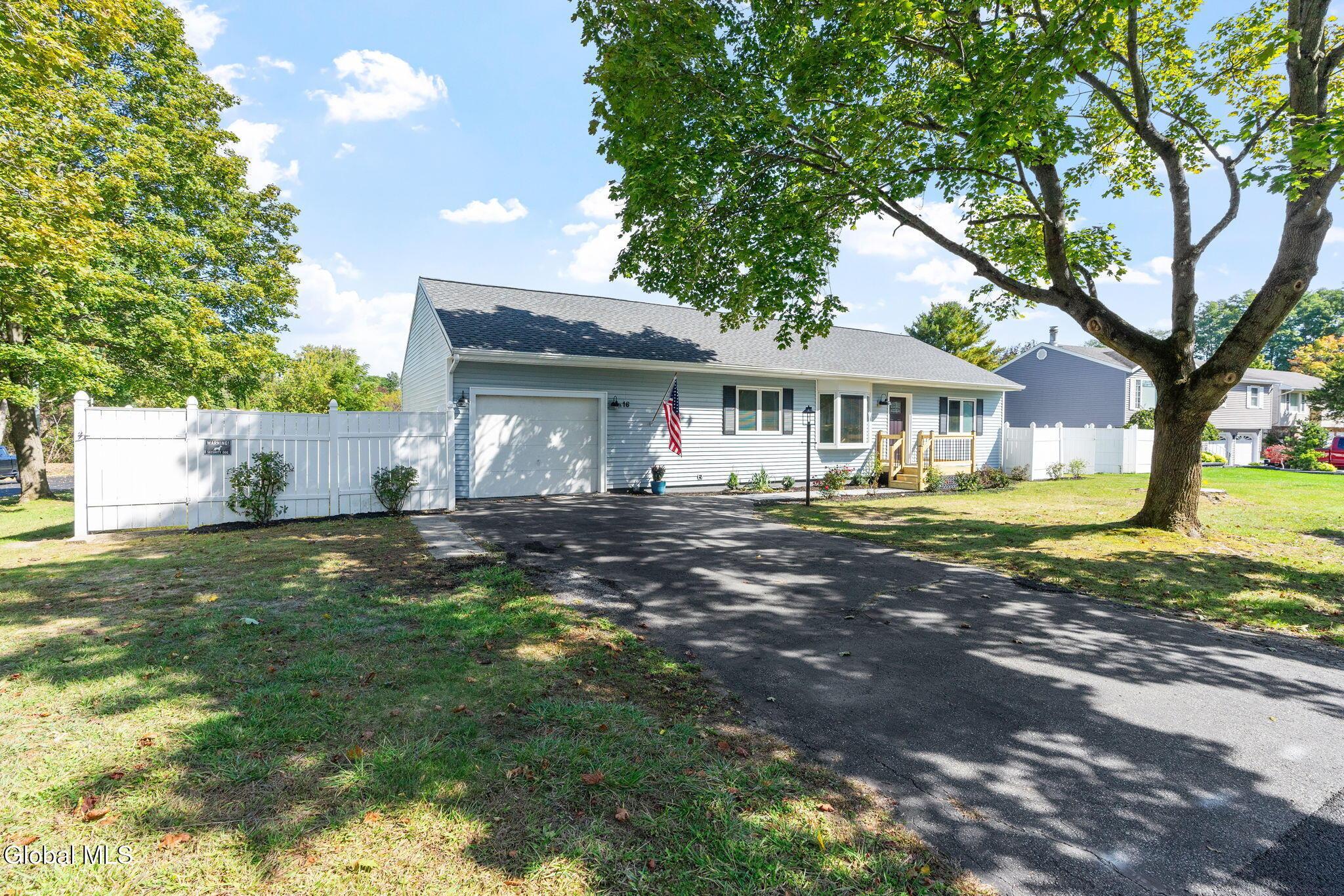 Image 1: 61-web-or-mls-16-aspen-cir