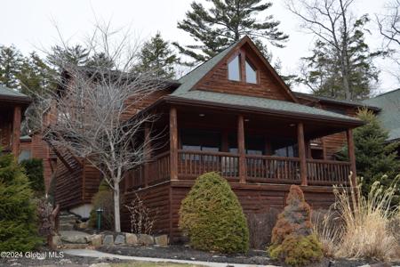 3210 Lake Shore Drive 26
