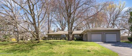 29 Pine Tree Lane