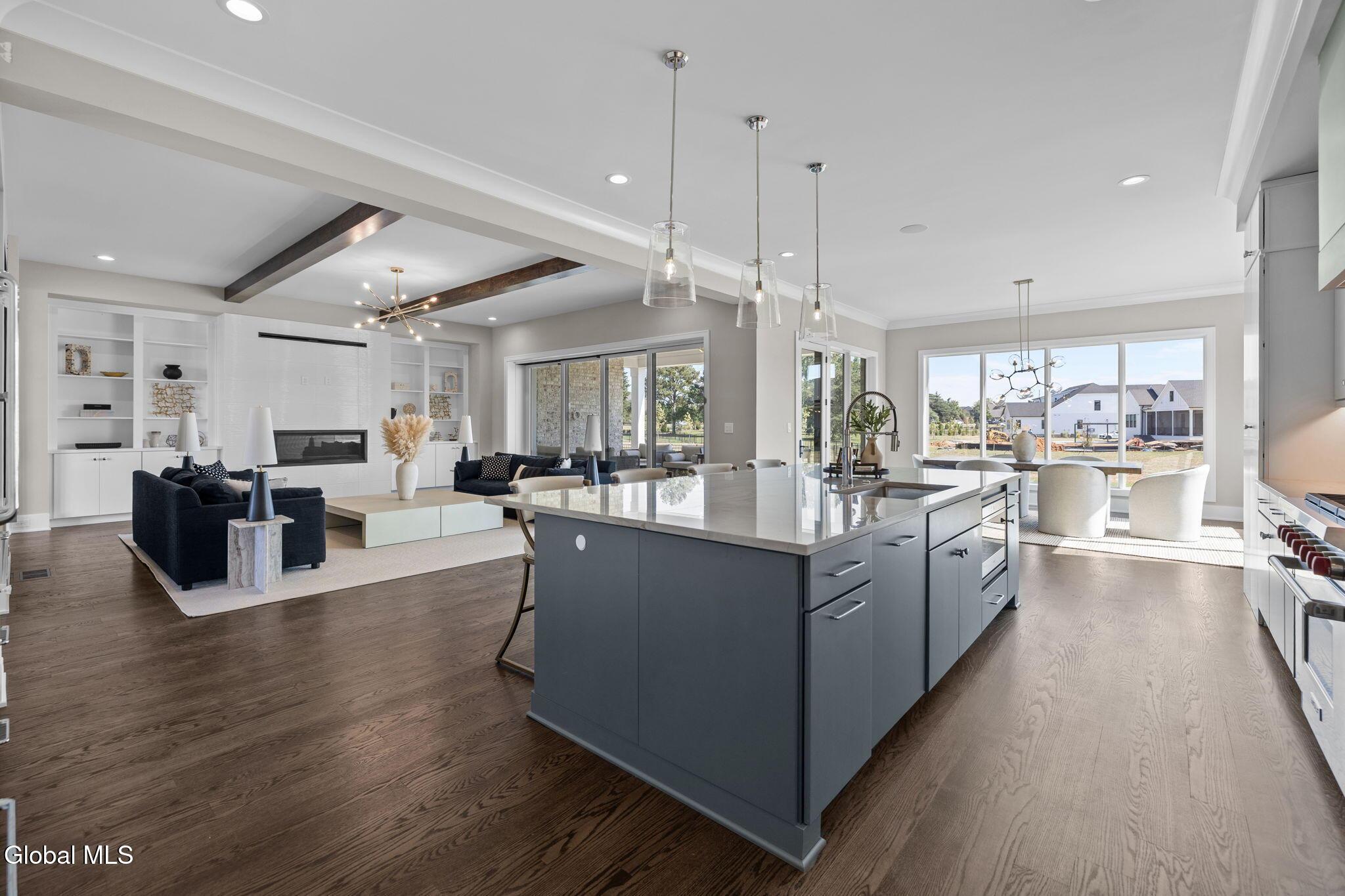 Image 4: 28-web-or-mls-2U5A6678