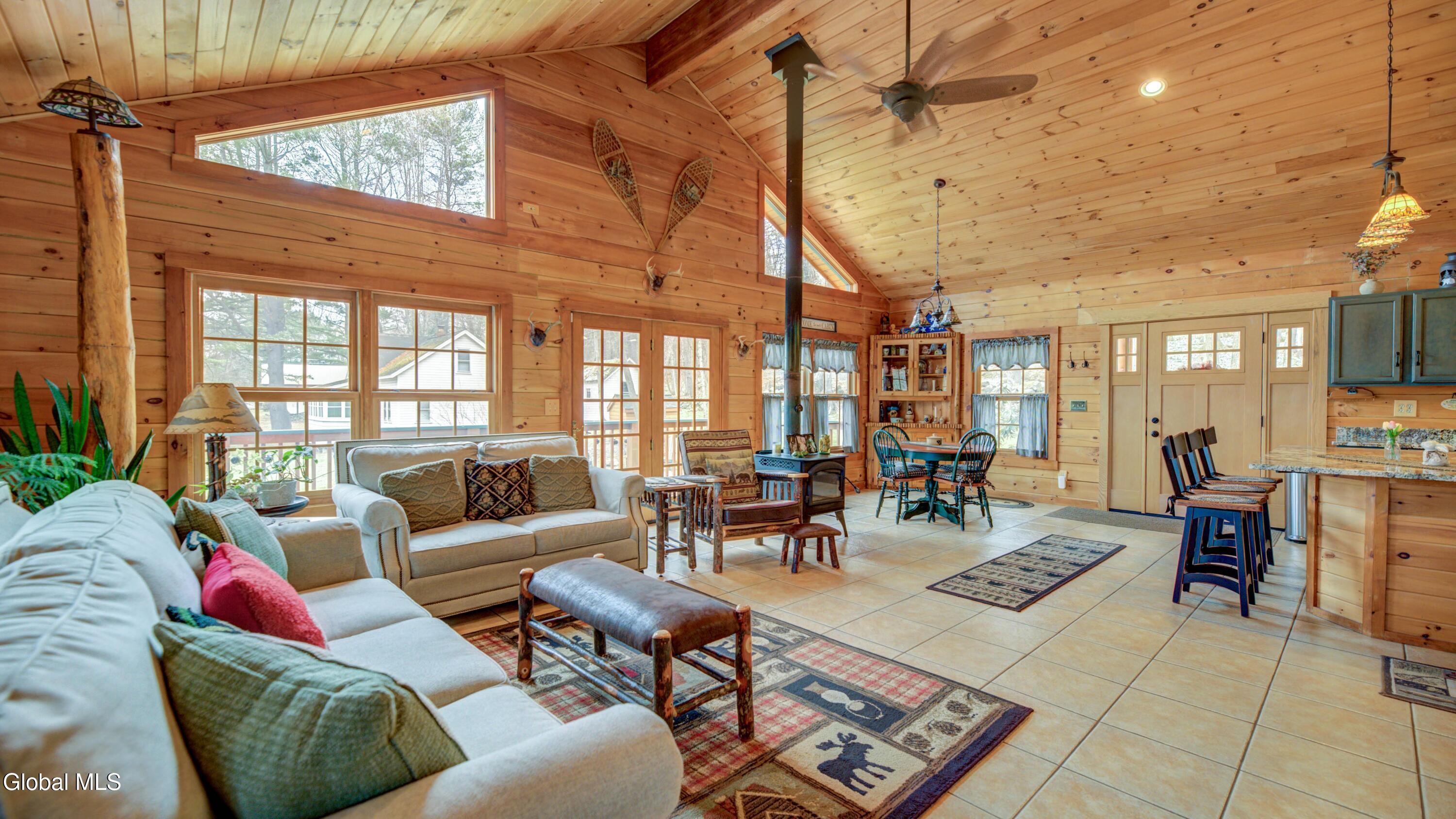 Image 4: 182 S Shore Rd-3