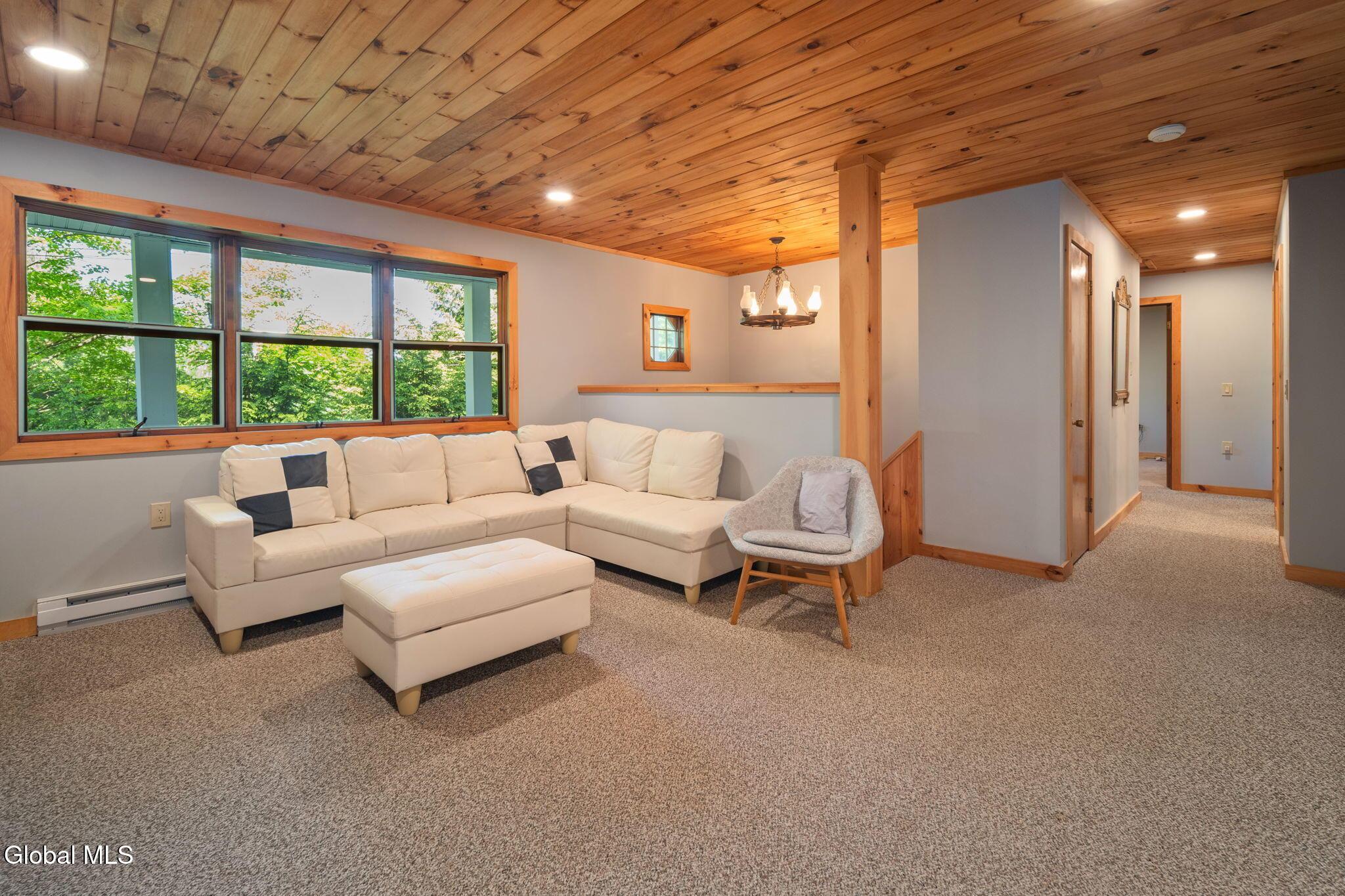 Image 4: 9-424LakeAve_09