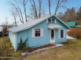 2 Halyard Court