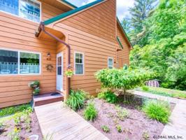 22B BALSAM CREST CT
