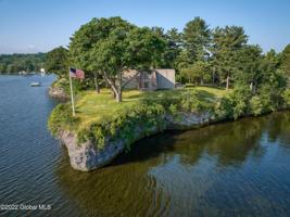 41 Stony Point Road