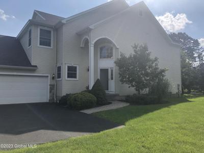 11 Davis Court