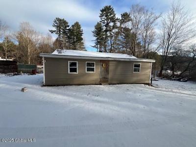 14 Walter Maxfield Road