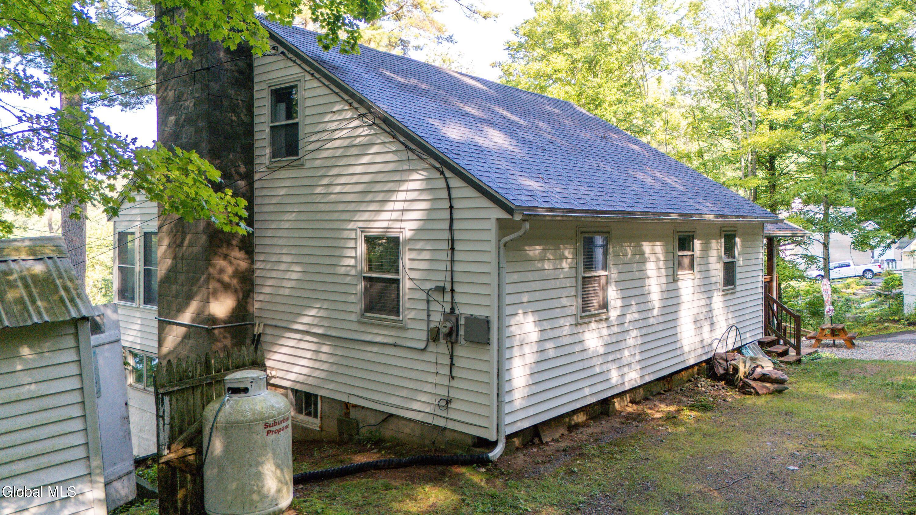 Image 4: 2097 N Shore Rd-49
