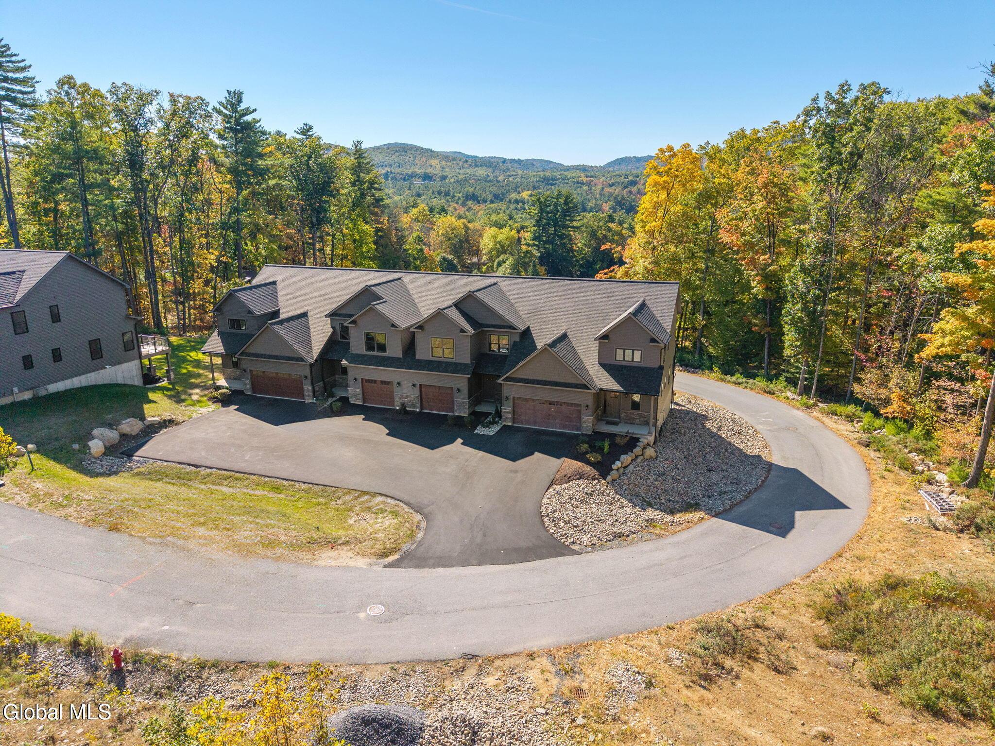 Image 4: 51-24HillCrestLn_51